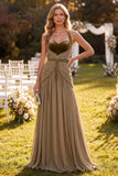 Vestido largo de cuello caqui con escote en A con abalorios