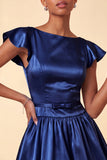 Vestido corto de bienvenida azul cielo de satén de satén con escote bateau y mangas gorjas