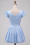 Vestido corto de bienvenida azul cielo de satén de satén con escote bateau y mangas gorjas