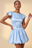 Vestido corto de bienvenida azul cielo de satén de satén con escote bateau y mangas gorjas