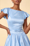 Vestido corto de bienvenida azul cielo de satén de satén con escote bateau y mangas gorjas
