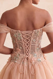 Vestido de bienvenida rosa A-Line, corsé de hombros descubiertos, bajo burbuja y encaje en la espalda