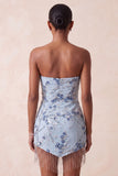 Vestido corto floral de bienvenida con flecos de lentejuelas azules sin tirantes azules