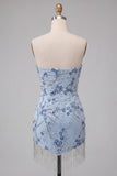 Vestido corto floral de bienvenida con flecos de lentejuelas azules sin tirantes azules