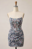 Corsé gris bodycon sin tirantes con lentejuelas y vestido corto floral de bienvenida