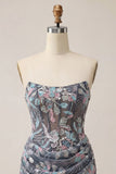 Corsé gris bodycon sin tirantes con lentejuelas y vestido corto floral de bienvenida