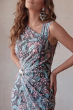 Vestido corto de bienvenida a casa negro con flores y frochos y bordados