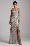 Vestido largo de madre de la novia con cuello cuadrado de sirena plateada y cuentas