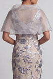 Vestido largo de madre de la novia con lentejuelas florales de sirena plateada y lentejuelas largas de la novia