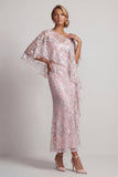Vestido largo de sirena rosa de un hombro con lentejuelas florales y capa