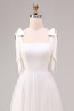 Vestido de compromiso de tul midi blanco de cuello cuadrado con lazo en línea A y cuello cuadrado
