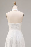 Vestido de compromiso Midi de Línea Blanca con escote con flor blanca y encierro