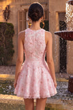 Vestido de bienvenida rosa con perlas florales de cuello redondo y volantes en línea A con bolas y abalorios