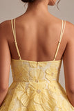Vestido corto de bienvenida a casa, perlas con líneas A amarillas, perlas con volantes y con volantes amarillos