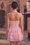 Vestido corto de bienvenida rosa con escote halter con escote halter, perlas florales con volantes y con volantes