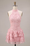 Vestido corto de bienvenida rosa con escote halter con escote halter, perlas florales con volantes y con volantes