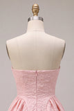 Vestido corto corto de bienvenida rosa Jacquard A-Line con volantes sin tirantes