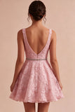 Vestido corto de bienvenida A-Line rosa con escote en V con volantes con volantes con bordado floral