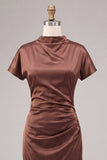 Satin Coffee Satin Short Alto Vestido Sirena de Cuello Alto y Manga Corta
