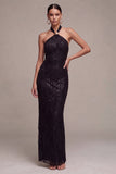 Vestido formal largo con cuello de sirena negra con cuello halter