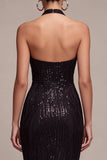 Vestido formal largo con cuello de sirena negra con cuello halter