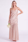 Vestido largo de dama de honor de tirantes finos de satén rosa con flores 3D