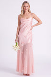 Vestido largo de dama de honor de tirantes finos de satén rosa con flores 3D