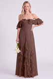 Vestido largo de Dama de Honor con volantes y narcisos de gasa descubierto