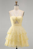 Vestido corto de bienvenida corto de bienvenida de perlas con volantes amarillos brillantes con recorte en A
