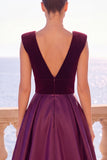 Vestido formal largo sin espalda sin espalda de terciopelo en V y línea en A burdeos con abertura
