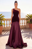 Vestido maxi fruncido de terciopelo sirena de un solo hombro burdeos