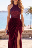Terciopelo burdeos con lentejuelas, cuello halter con funda fruncida, vestido formal largo con abertura