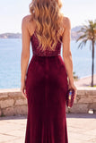 Terciopelo burdeos con lentejuelas, cuello halter con funda fruncida, vestido formal largo con abertura