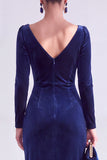 Vestido de Madre de la Novia de manga larga de terciopelo bodycon escote en V verde oscuro y abertura