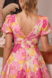 Vestido corto de bienvenida rosa rosa A, con escote en V, con estampado y manga corta