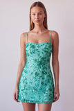 Vestido corto de bienvenida con tirantes finos florales con cuentas