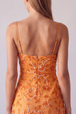 Vestido corto de bienvenida con tirantes finos florales con cuentas