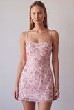 Vestido corto de bienvenida con tirantes finos florales con cuentas
