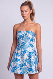 Vestido corto floral azul claro estampado en línea en A sin tirantes para el homecoming