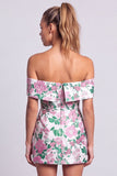 Vestido corto verde corto de bienvenida con estampado floral sin tirantes