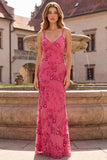 Vestido largo de graduación con tirantes finos de sirena fucsia con tirantes finos