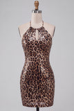 Vestido corto de bienvenida a casa con estampado de leopardo con lentejuelas con estampado de leopardo con estilo de corte