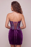 Corsé de terciopelo morado bodycon sin tirantes florales fruncidos, vestido corto de bienvenida