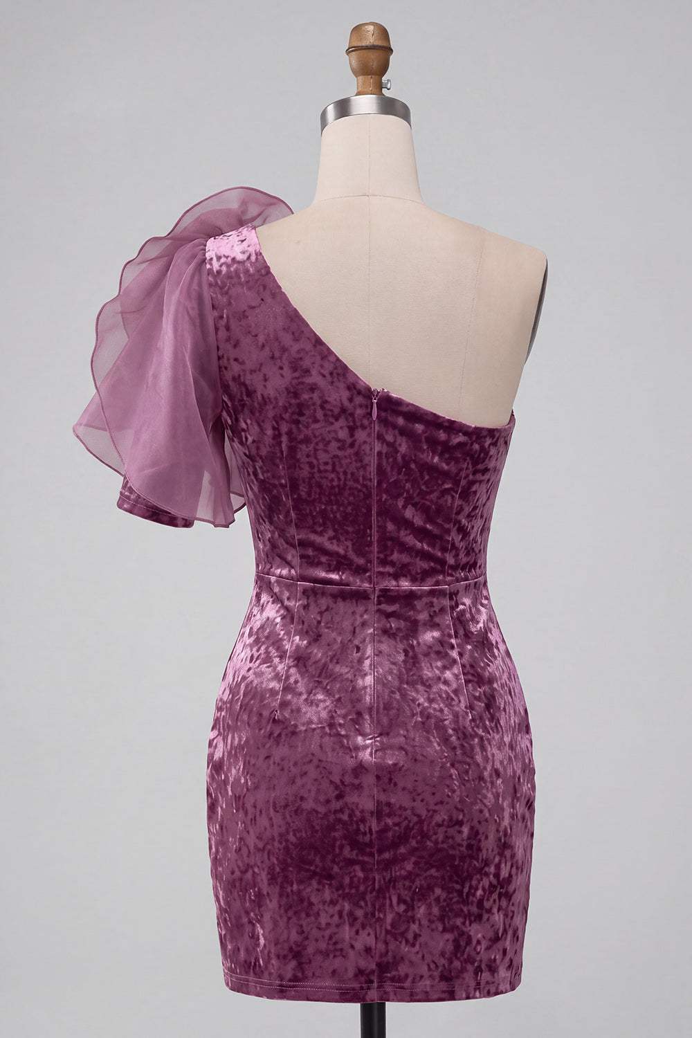 Vestido de cóctel vintage de terciopelo malva con un solo hombro y flor 3D