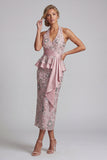 Vestido midi de madre de la novia con capestro de funda rosa claro y cuentas
