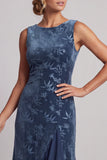 Vestido de madre de la novia asimétrico de Madre de la novia azul marino azul marino con cuello bateau oscuro y jacquard
