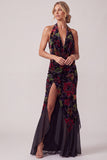 Vestido largo de madre de la novia con escote de terciopelo húper y vaina arrugada