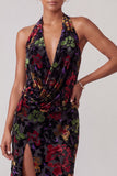 Vestido largo de madre de la novia con escote de terciopelo húper y vaina arrugada