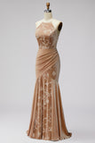 Vestido largo de sirena de sirena con cuello de terciopelo champán y largo de la novia con drapeado