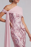 Vestido largo de sirena de un hombro rosa brillante con cuentas